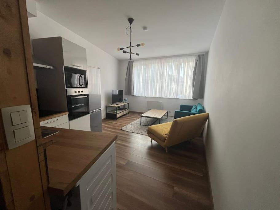 Design Studio Perfectly Located - Eu Madou - Park Apartment Брюксел Екстериор снимка