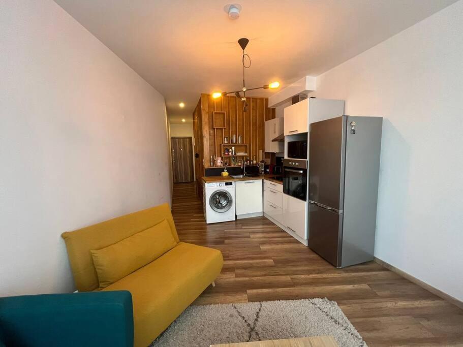 Design Studio Perfectly Located - Eu Madou - Park Apartment Брюксел Екстериор снимка